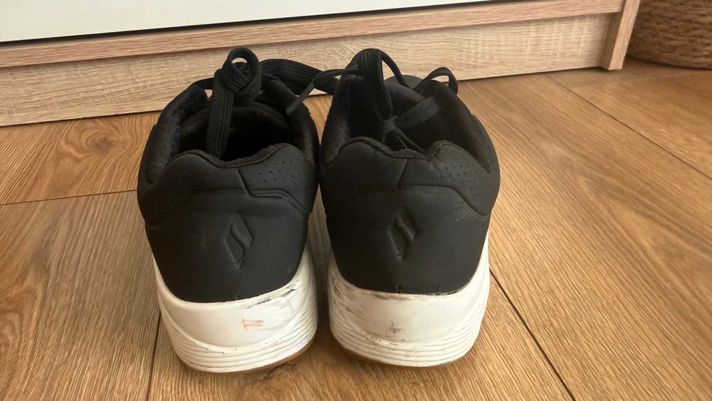 półbuty Skechers czarne