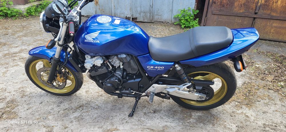 Продам Honda cb400sf