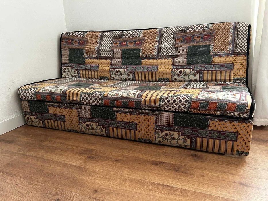 Sofá-cama 3 lugares