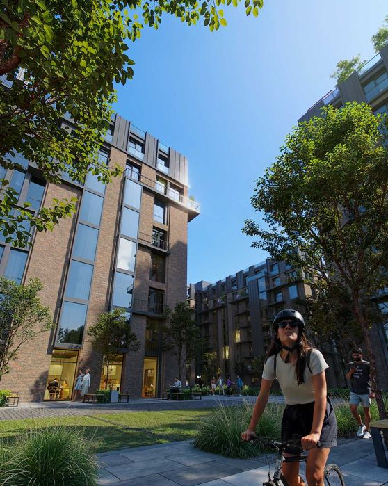 Продаж 3-кімнатної квартири в центрі Коломиї, новобудова з паркінгом