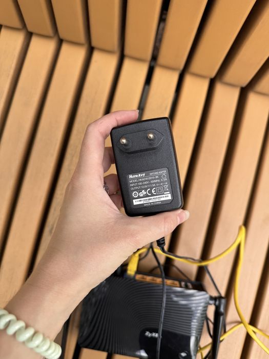 Wi-Fi роутер Zyxel Keenetic III