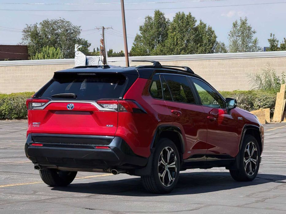 Toyota RAV4 Prime XSE      2023