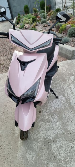 Електроскутер Sinski ZM XSJ2000DQT-18 A Li 60V20A Litium battery 2000w