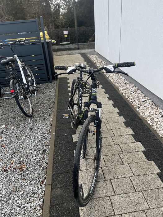 Rower KELLYS AXIS – lekki, wygodny, gotowy do jazdy