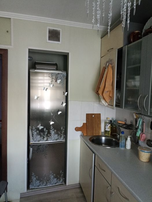 Продам 2 к.кв. по вул. Ярославська