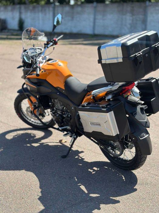 Мотоцикл CYCLONE RX3