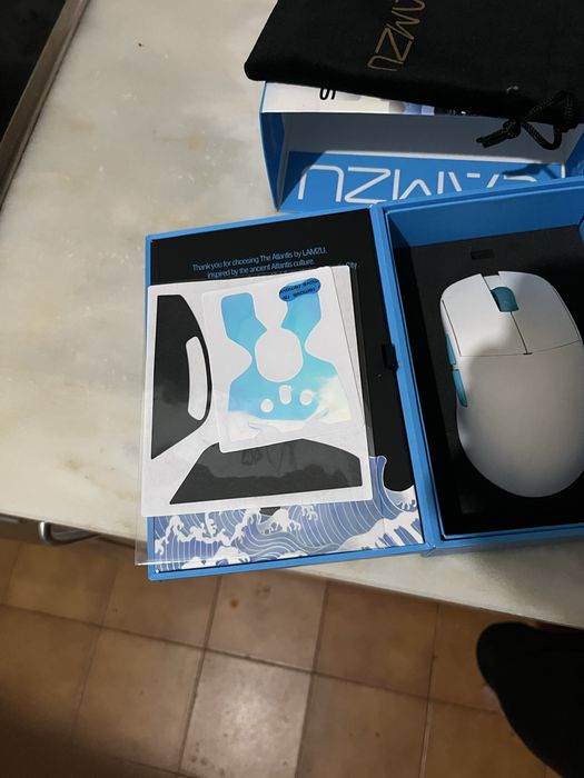 Mouse gaming lamzu atlantis mini