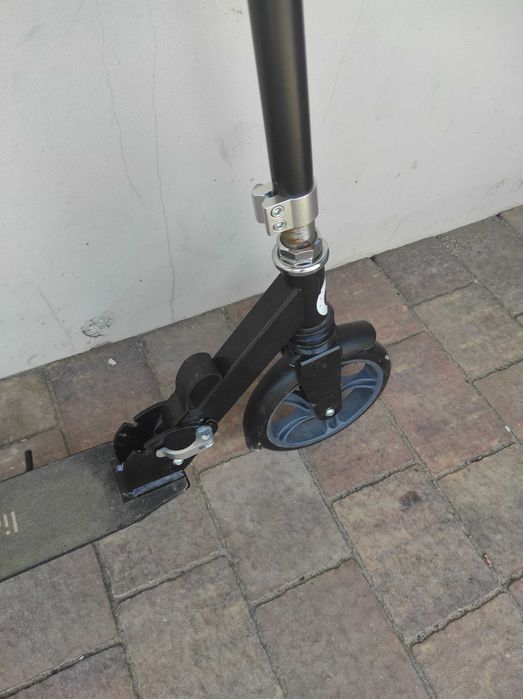 Duża  HULAJNOGA składana amortyzator  LIONELO LUCA