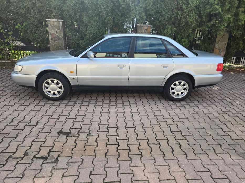 Audi A6 Limousine Audi A6 C4 1.8 125km 1996 rok