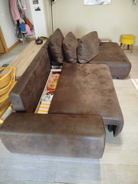 Sofá Chaise Long Castanho — Super Confortável e Muito Fácil de Limpar