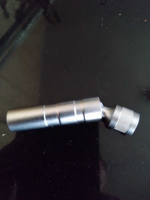 Klucz do świec 14 mm