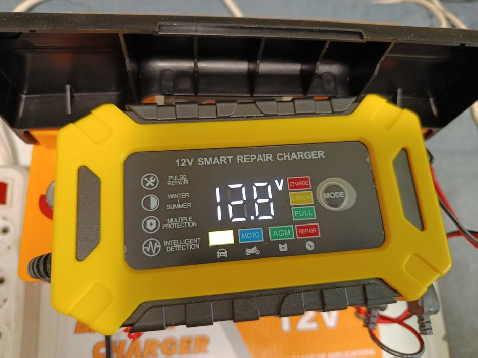 зарядное устройство 6 А для автомобильного аккумулятора