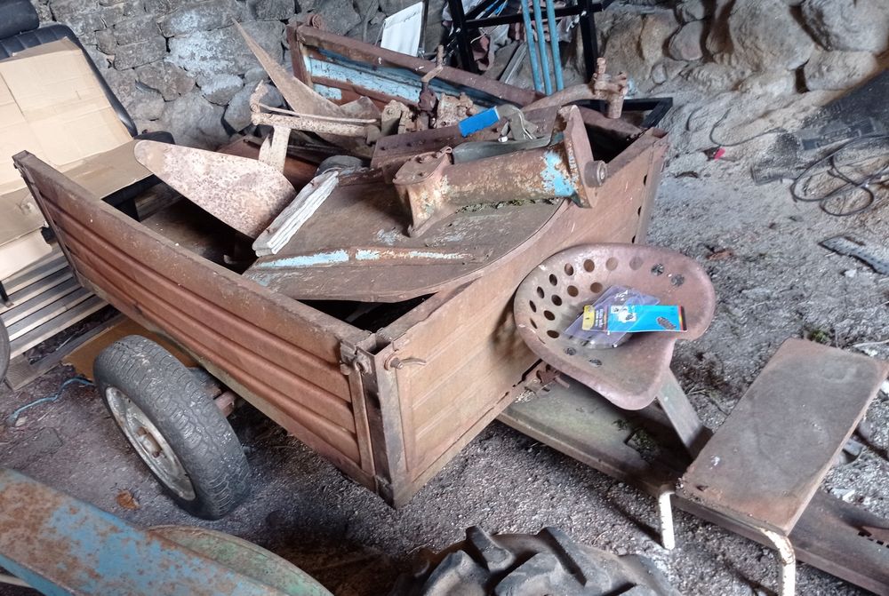 Moto cultivador  com motor Lombardini a gasolina