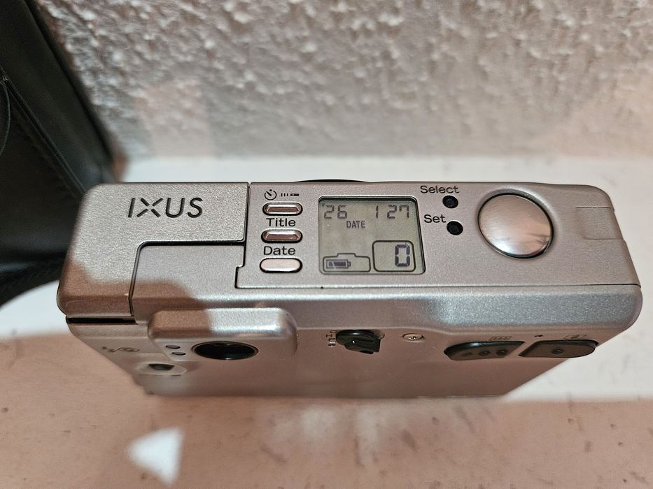 Aparat analogowy Canon IXUS