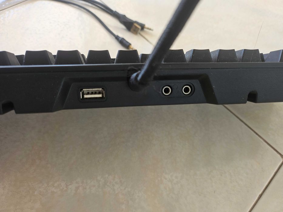 Teclado para jogos + rato vertical