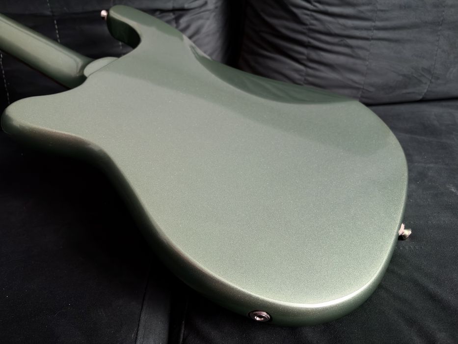 Gitara basowa Epiphone Embassy