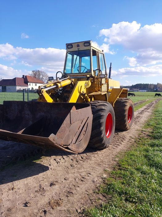 Ładowarka case hanomag stalowa wola