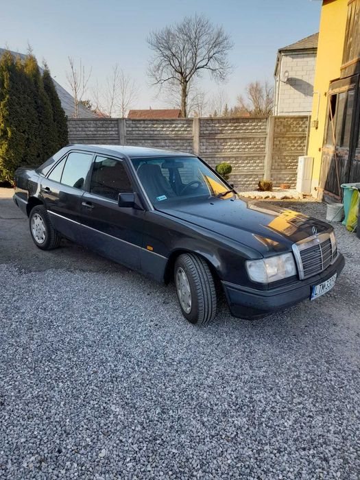 Mercedes-Benz W124