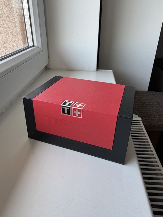 Годинник tissot traditional