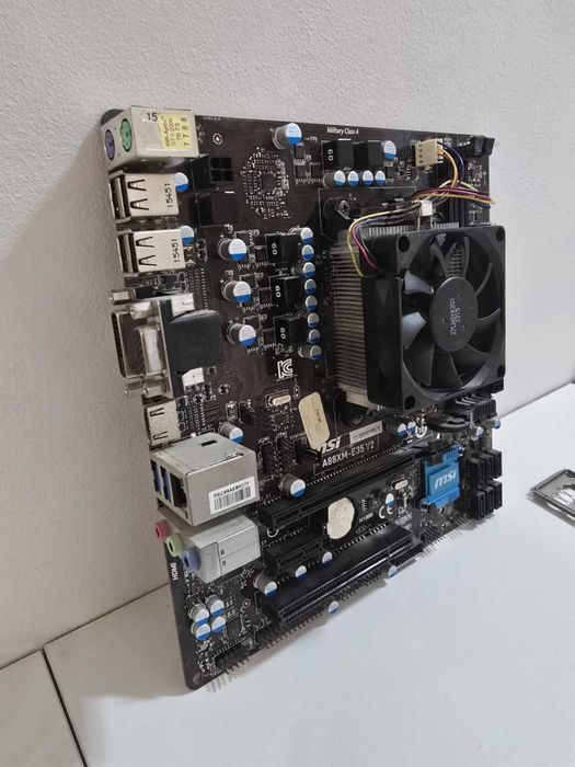 Płyta główna  MSI A88XM-E35 z procesorem AMD APU A8 7600 + 8 GB RAM