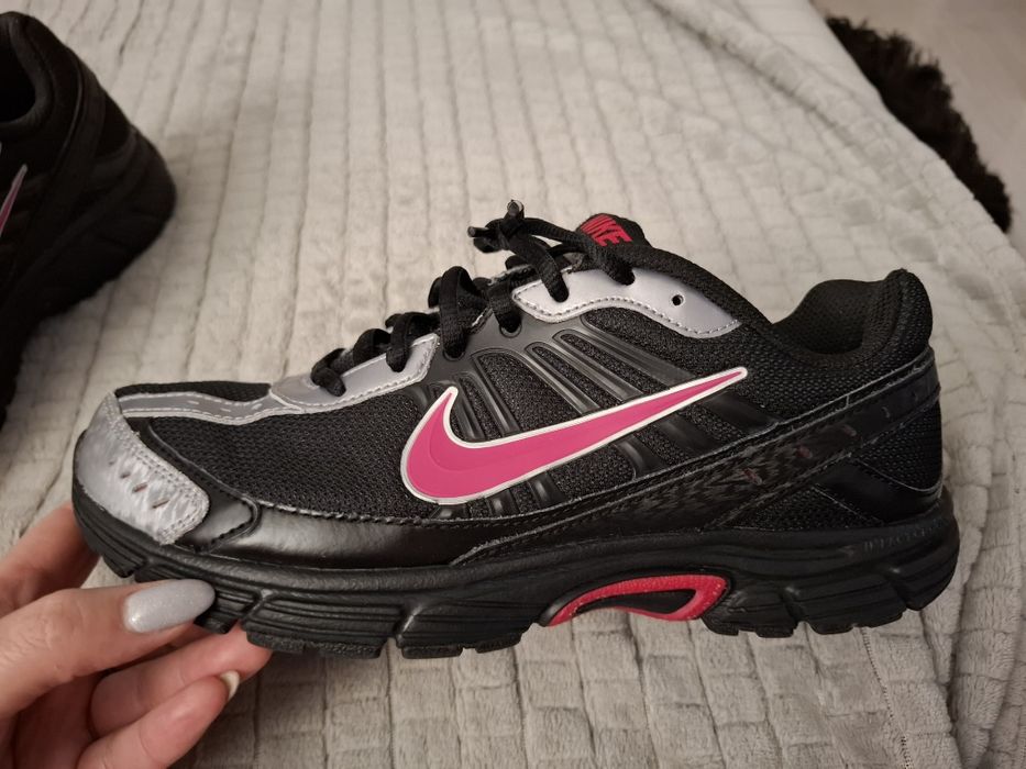 Buty Nike rozm 40.5