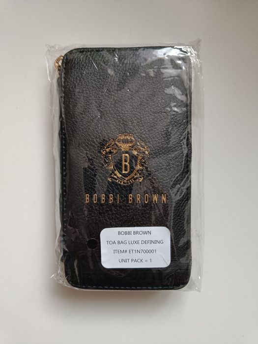 Skórzane etui na pędzle Bobbi Brown
