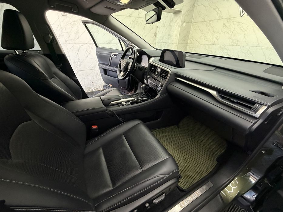 Офіційний Lexus RX 300 2021 р. (Гарний стан)