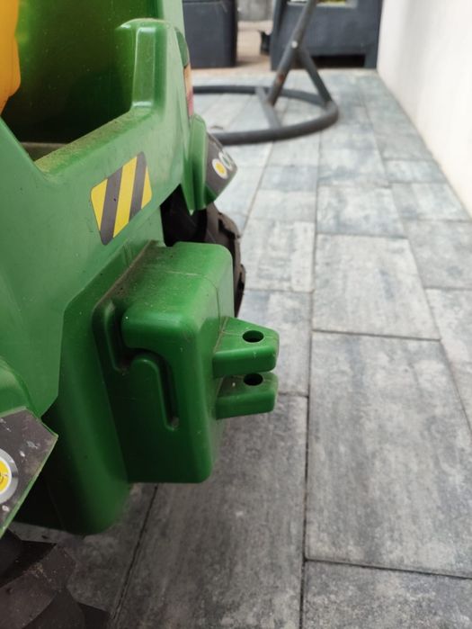 John deere na pompowanych kołach, traktor