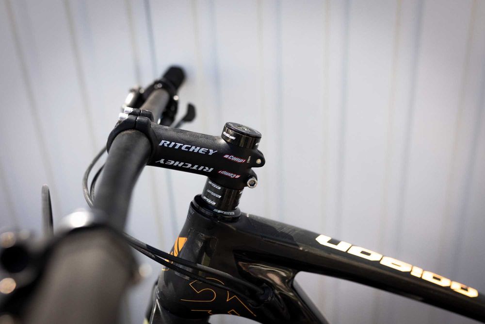 Coluer poison carbono