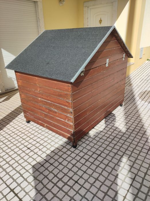 Casota grande para cães