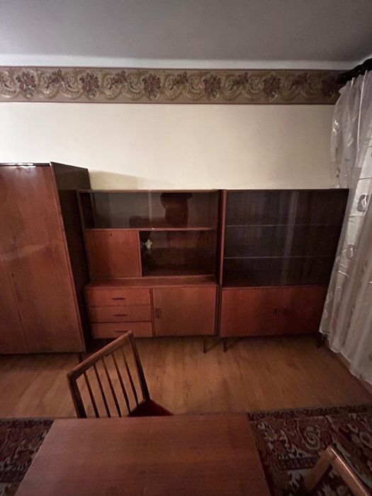 Szafa 3 drzwiowa plus stół PRL