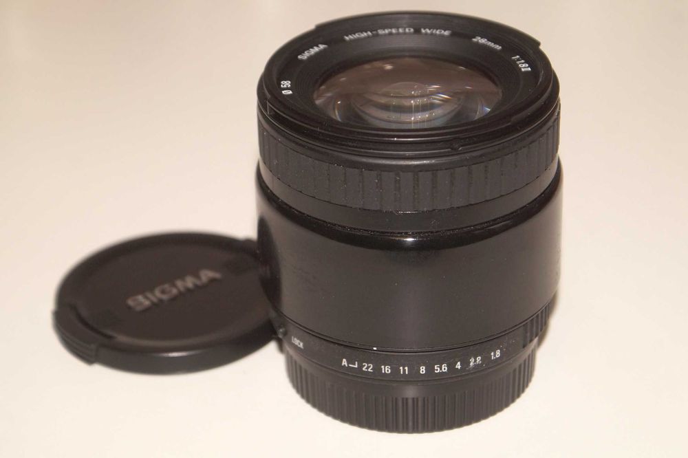 Sigma AF 28 f/1.8 на Pentax