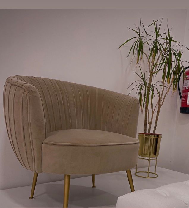 Cadeirões bege/toupeira