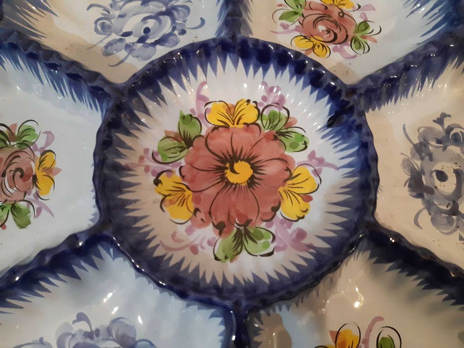 Prato dividido, porcelana portuguesa, pintado à mão, como novo