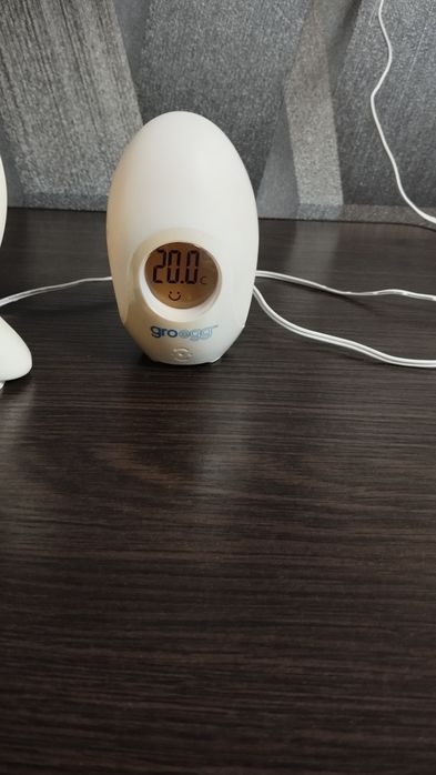 Будильник-нічник та кімнатний термометр