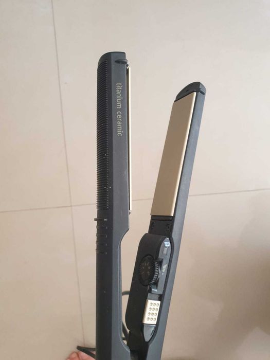 Alisador de Cabelo Babyliss