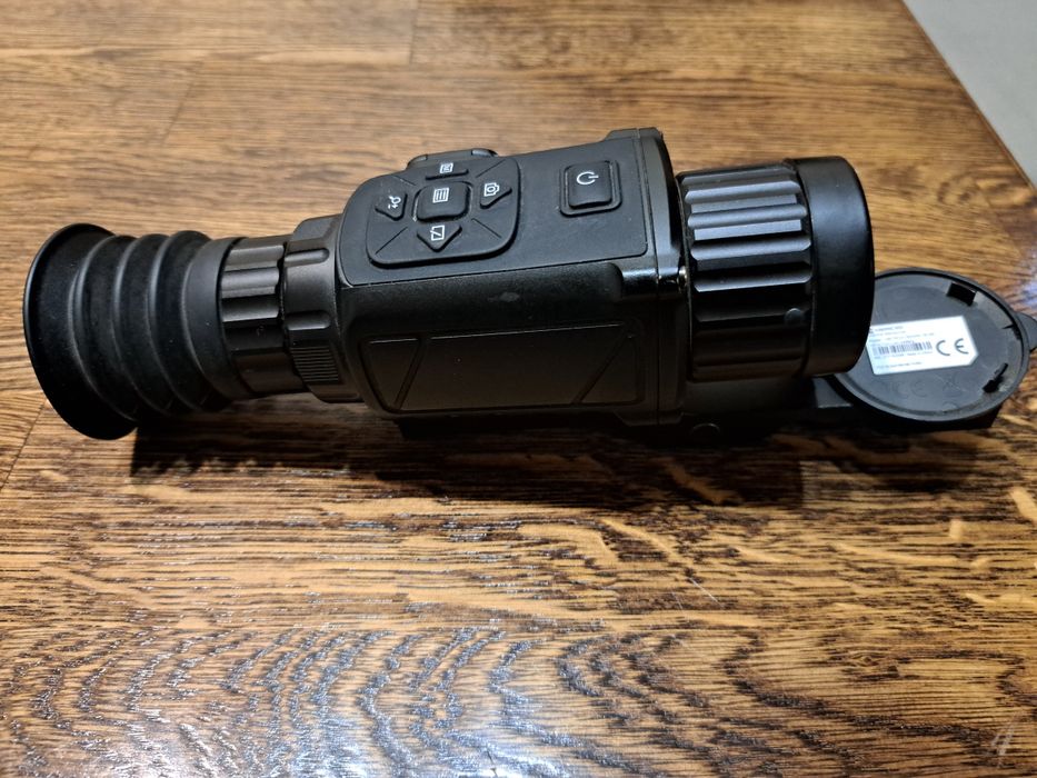 Продам Тепловізійний приціл NICMICRO 19