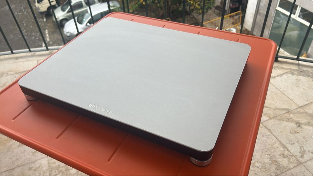bFly-audio FlatLine L – Base Hi-Fi / Absorção de Vibrações