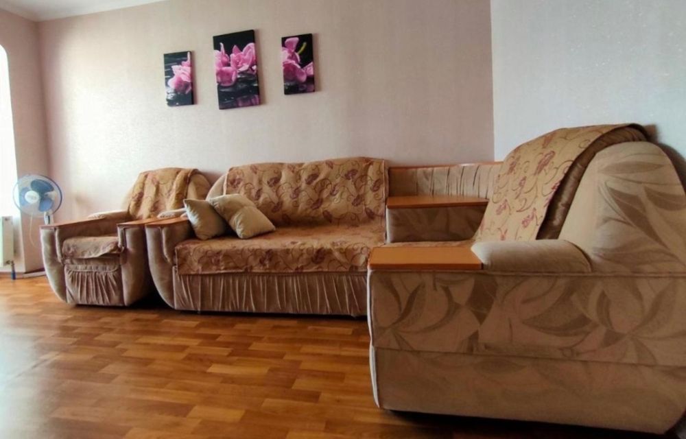 Угловой диван (можно с креслом)