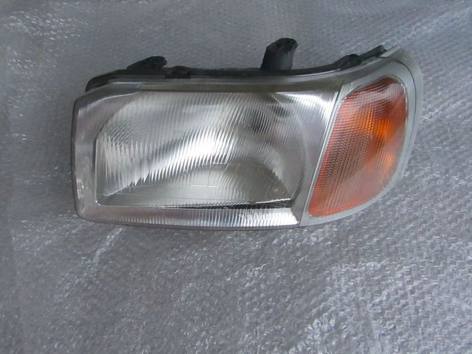 Farol Land Rover Freelander ano 1998  (ver detalhes)a 2002