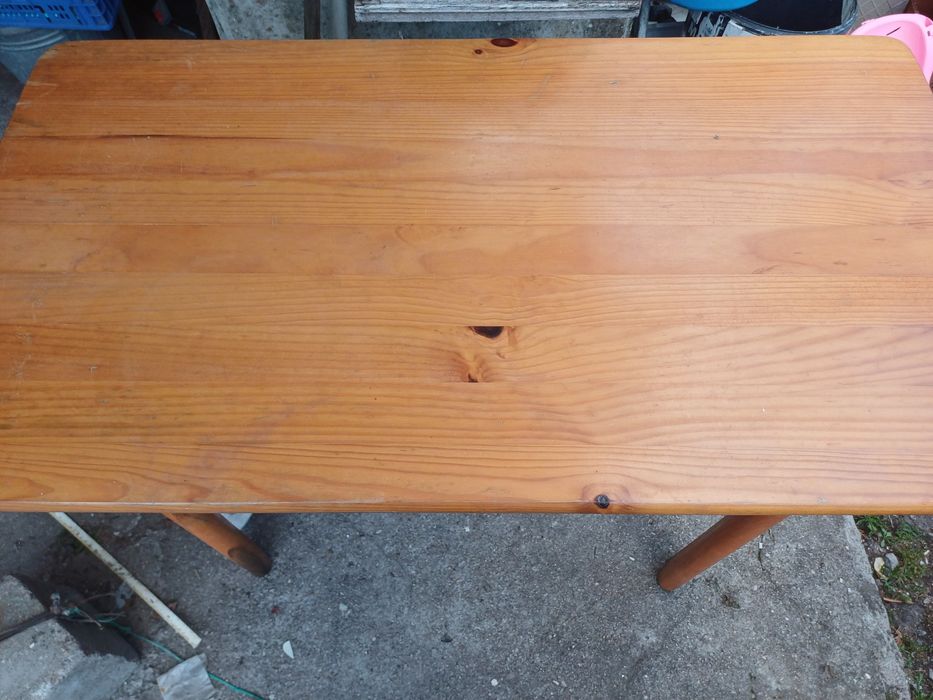 Mesa de madeira.
