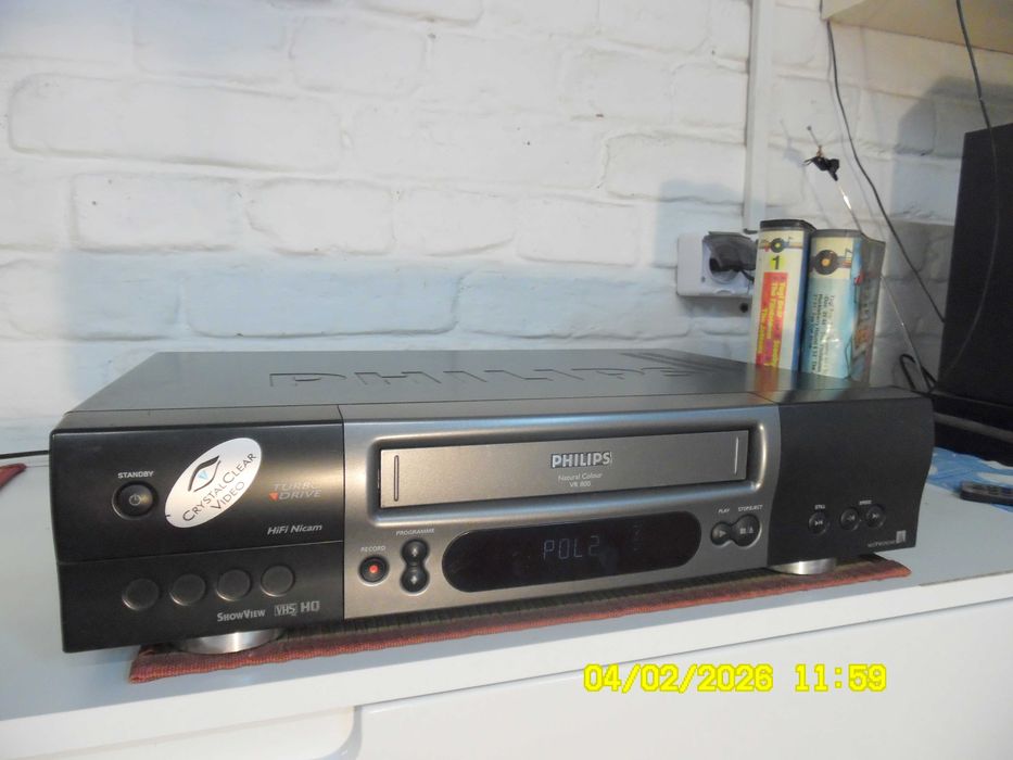 magnetowid Philips VR800