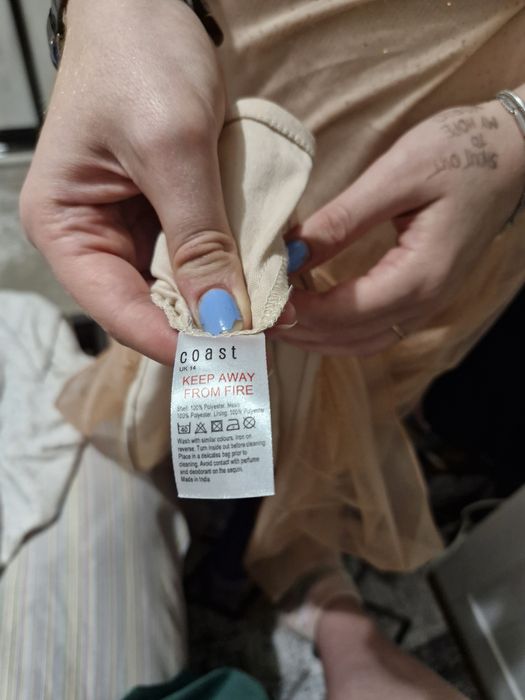 Продам вечірню сукню