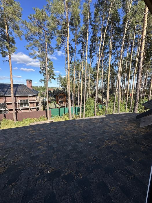 Продаж будинку в Стоянці, 245 м2 з гаражем та соснами на ділянці