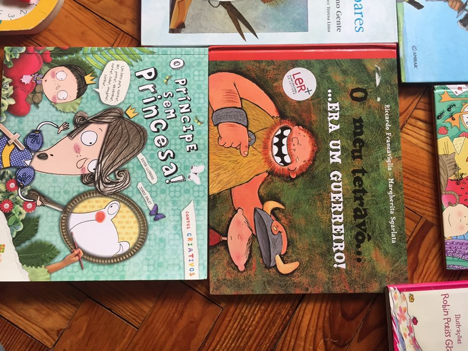 Livros infantis como novos