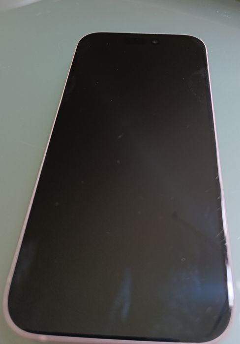iPhone 15 128gb.