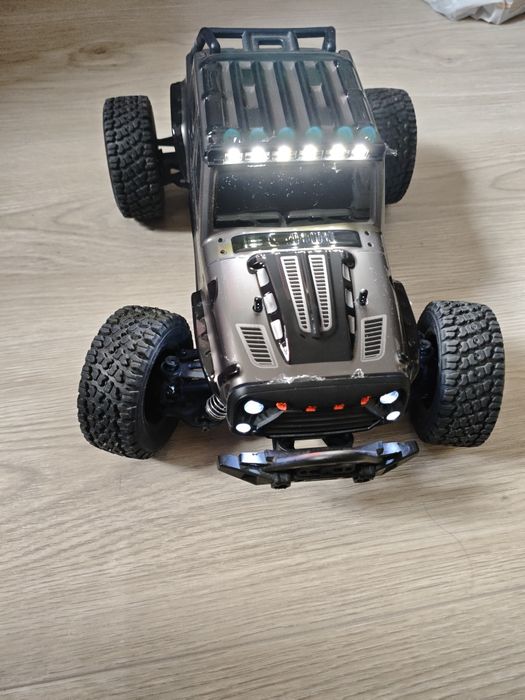 Машинка на радіокеруванні, радиоуправлении