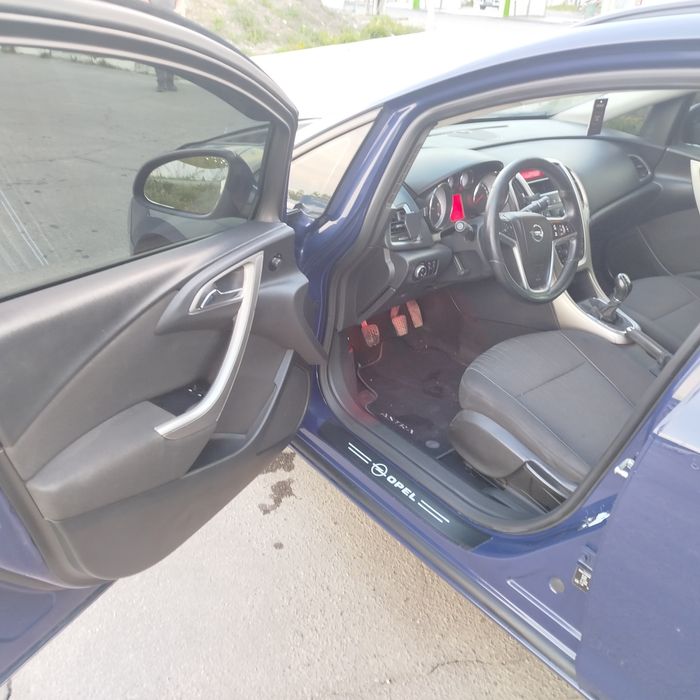 Опель Астра 1,7 tdi. 2011р