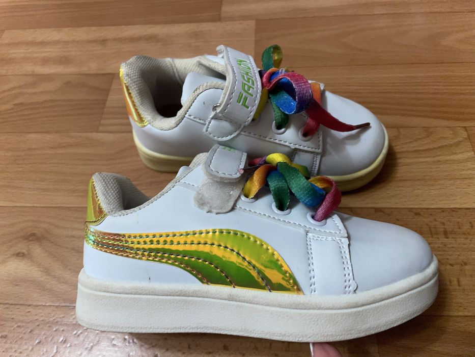 Кроссовки 28 размер 15 см