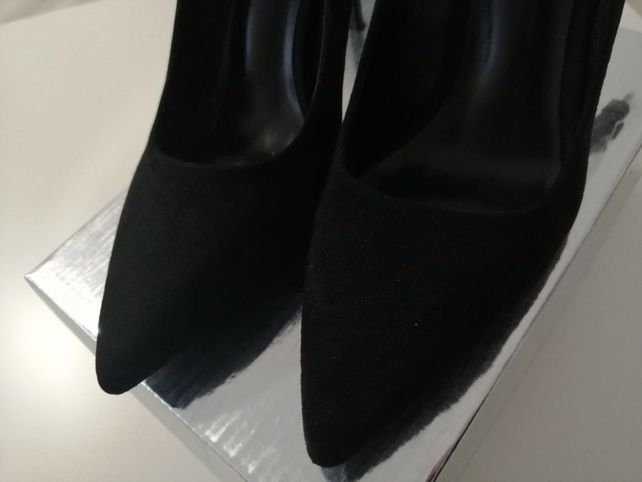 Buty na obcasie roz 38